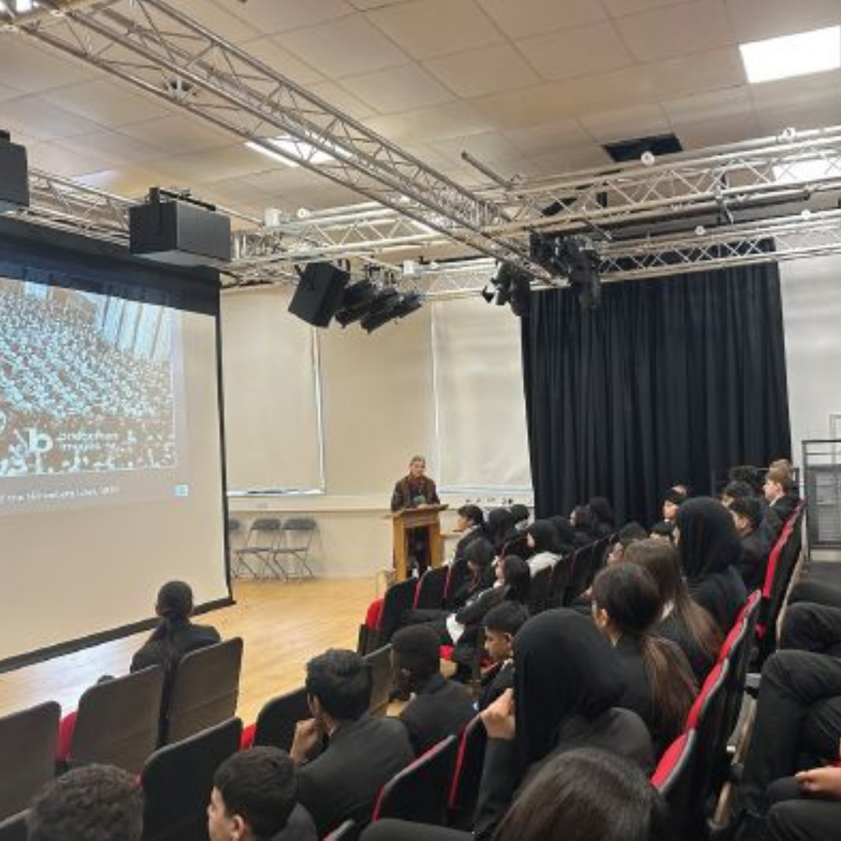 Hewens College - Holocaust Memorial Day